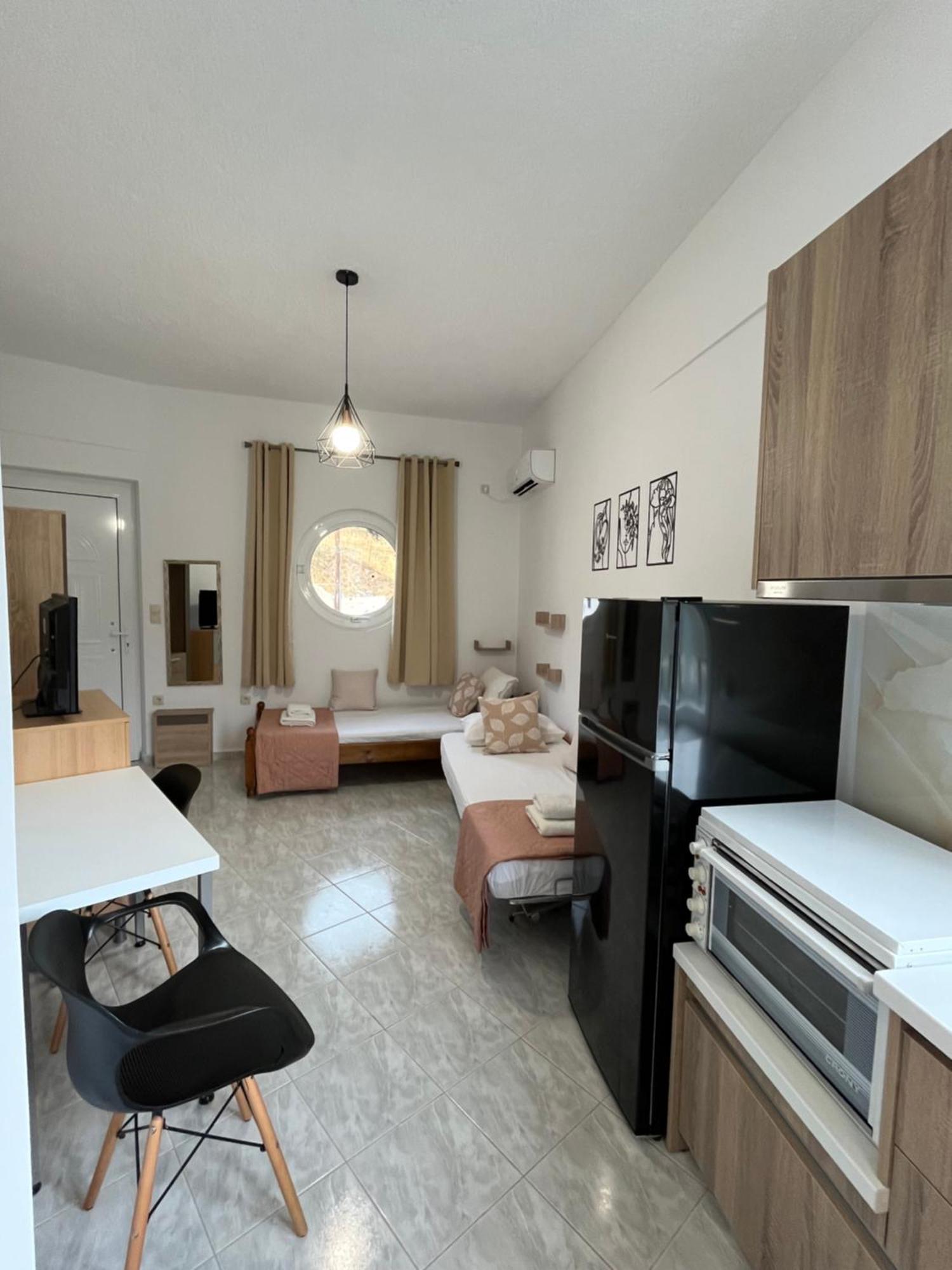 Capostango Apartments - Stunning Views Of Libyan Sea Ano Rodhakinon Extérieur photo
